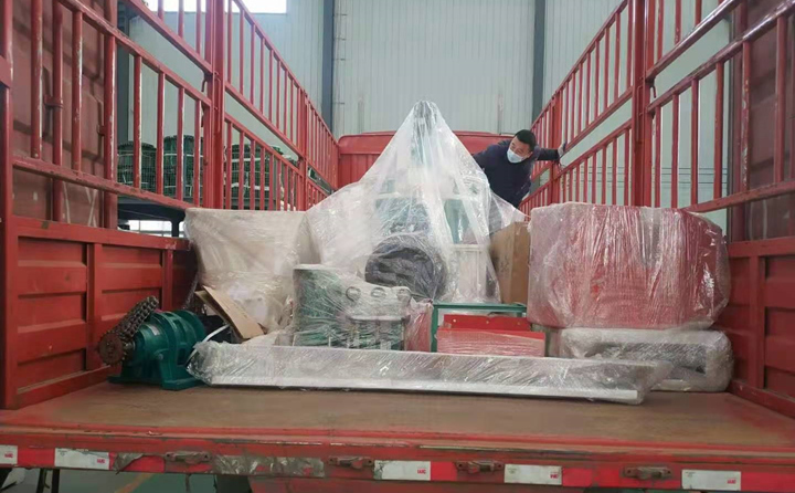 顆粒機(jī)發(fā)貨啦.jpg 顆粒機(jī)發(fā)貨啦.jpg