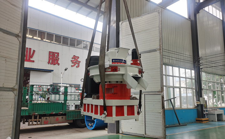 高考進行時，金格瑞木屑顆粒機發(fā)貨時.jpg