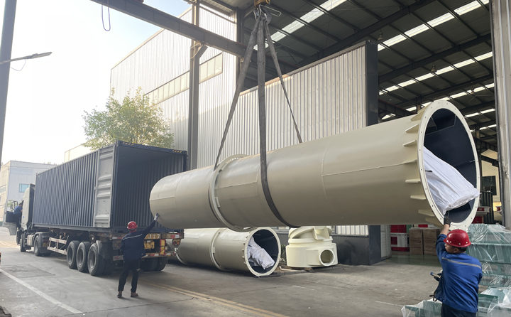 年產(chǎn)5000噸的木屑顆粒機(jī)生產(chǎn)線被發(fā)往巴基斯坦.jpg 年產(chǎn)5000噸的木屑顆粒機(jī)生產(chǎn)線被發(fā)往巴基斯坦.jpg