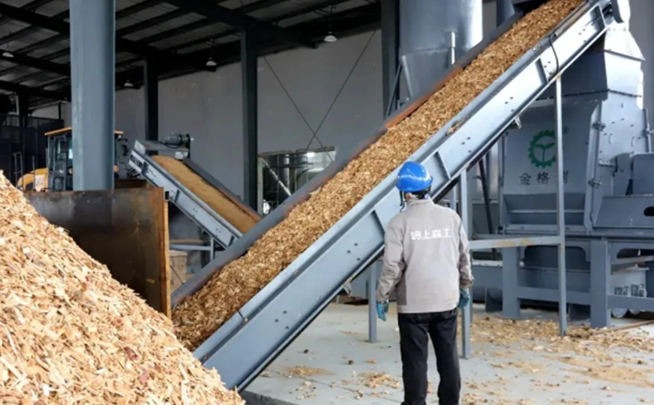 阿里河森工公司生物質(zhì)能源顆粒燃料加工廠.png